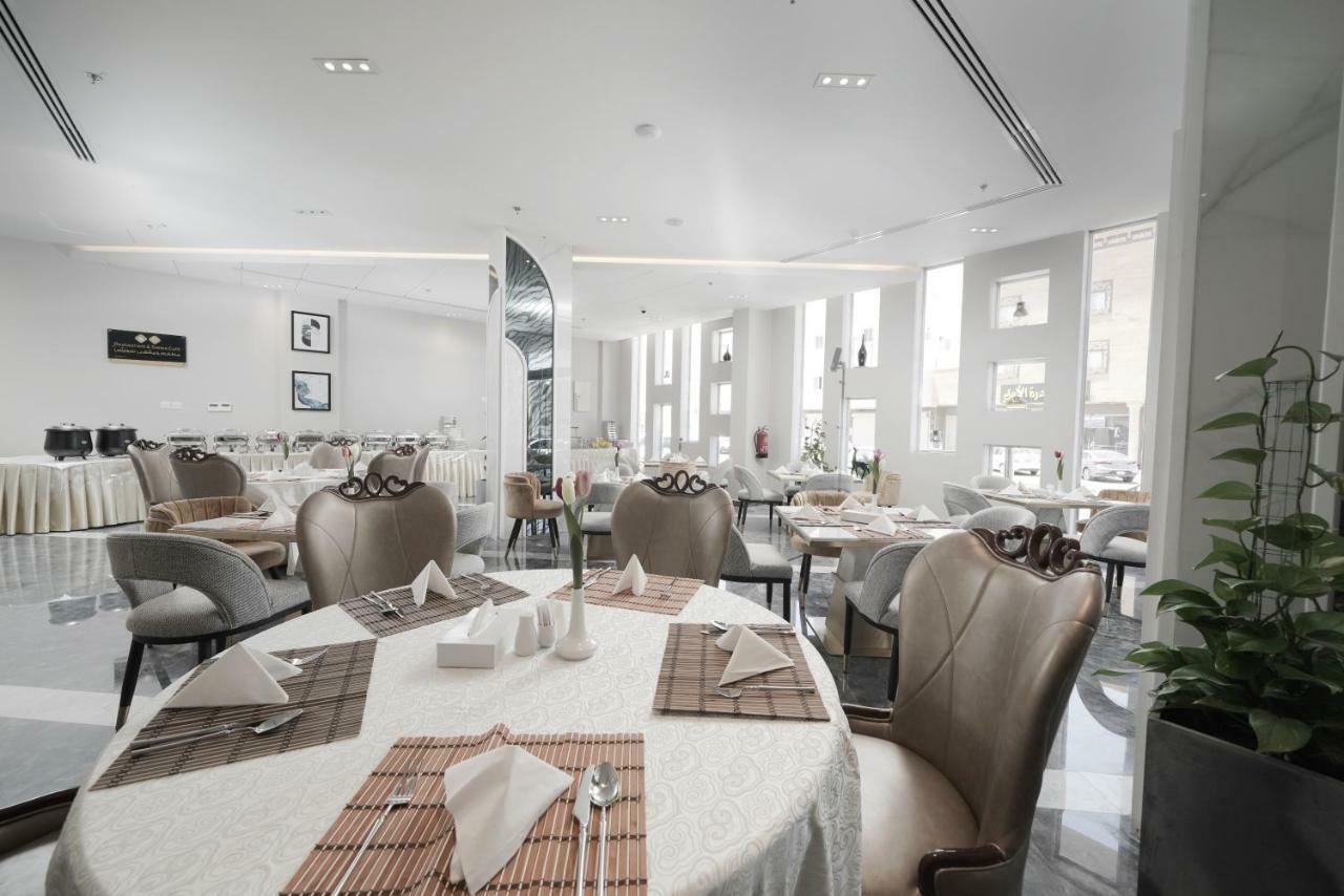 Swiss In Park Tabuk Hotel Ngoại thất bức ảnh